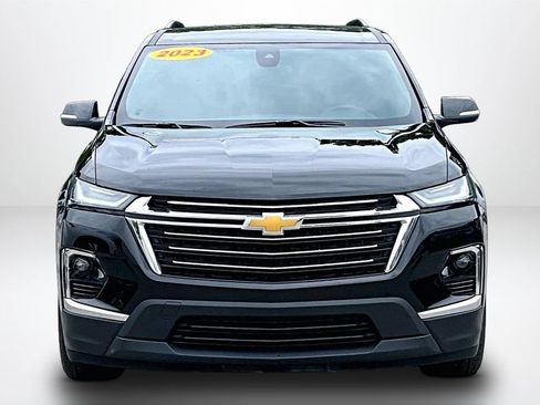 Used 2023 Chevrolet Traverse LT AWD/4WD image 2
