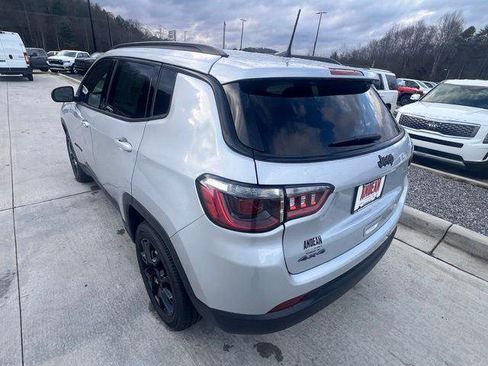 New 2026 Jeep Compass Latitude image 5