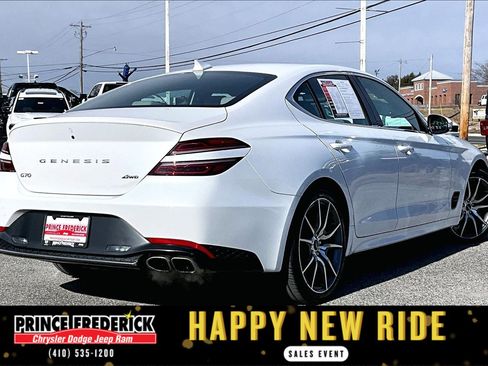 Used 2023 Genesis G70 2.0T image 9