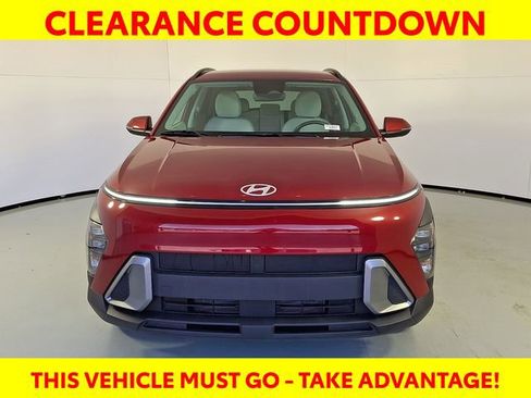 Certified 2025 Hyundai Kona SEL image 3