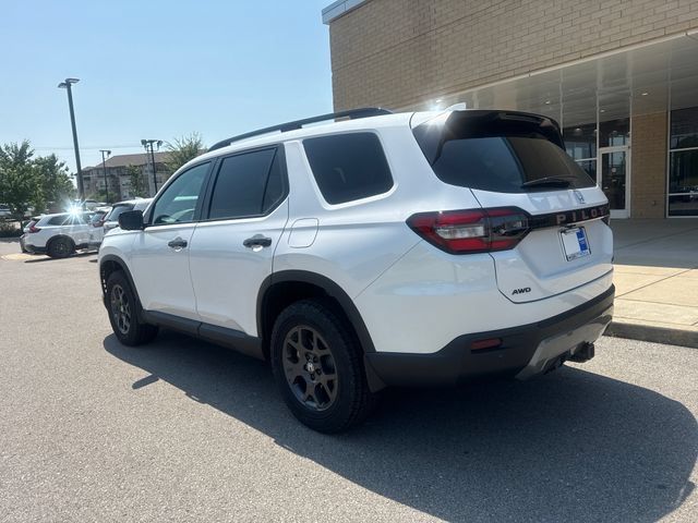 New 2026 Honda Pilot TrailSport image 2