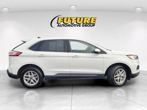 Used 2024 Ford Edge SEL image 11