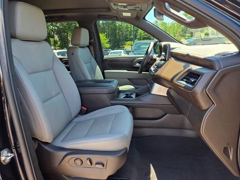 Used 2022 Chevrolet Tahoe LT w/ LT Signature Plus Package AWD/4WD image 24