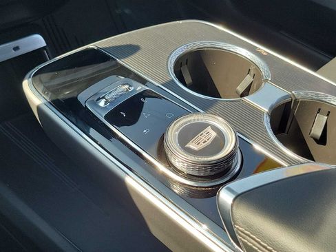 Used 2024 Cadillac Lyriq Luxury w/ LPO, Floor Liner Package RWD image 30