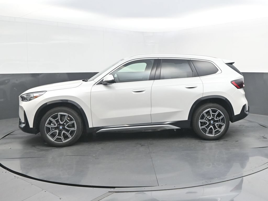 New 2026 BMW X1 xDrive28i w/ Technology Package AWD/4WD image 2