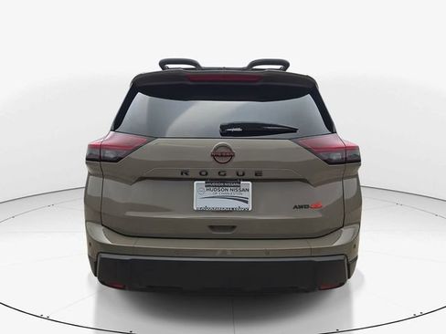 Used 2025 Nissan Rogue SV AWD/4WD image 7