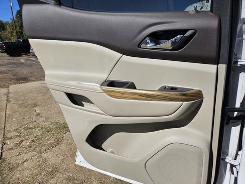 Used 2019 GMC Acadia Denali w/ Technology Package image 31