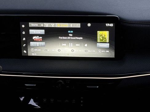 Used 2025 Nissan Kicks SR image 18