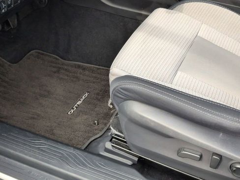 Used 2025 Subaru Outback Premium image 14