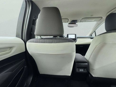 Used 2025 Toyota Corolla LE FWD image 43