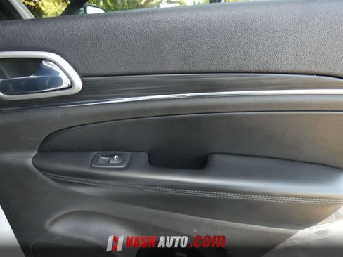Used 2019 Jeep Grand Cherokee Limited w/ Luxury Group II AWD/4WD image 43