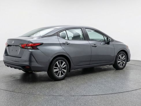 Used 2025 Nissan Versa SV FWD image 9