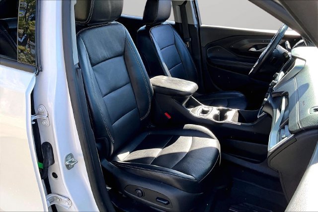 Used 2024 GMC Terrain SLT w/ LPO, Floor Liner Package FWD image 7