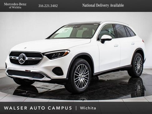 Used 2025 Mercedes-Benz GLC 300 4MATIC image 1