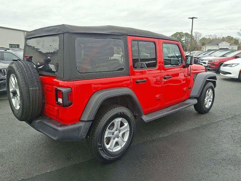 Used 2023 Jeep Wrangler Sport S image 4