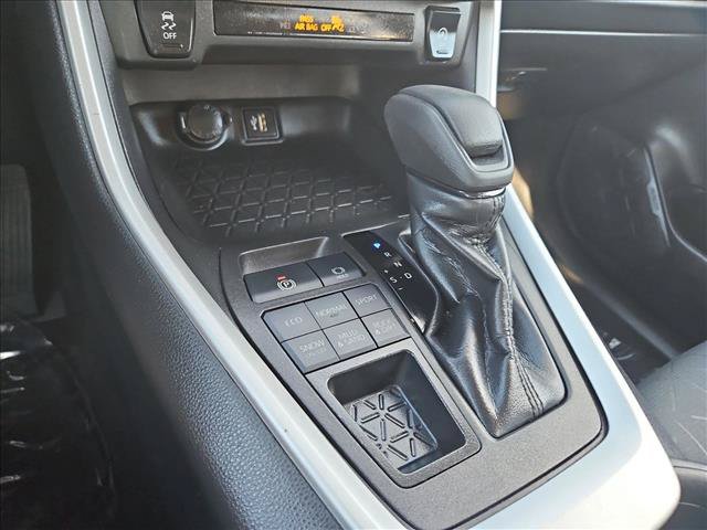 Used 2023 Toyota RAV4 XLE AWD/4WD image 12