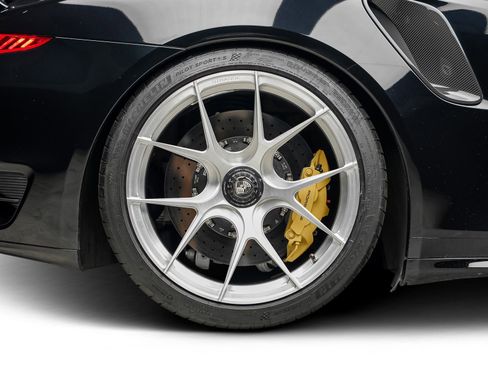 Used 2015 Porsche 911 Turbo S AWD/4WD image 33