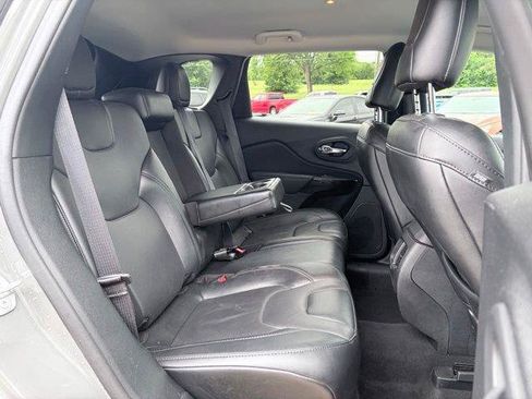 Used 2023 Jeep Cherokee Altitude Lux AWD/4WD image 17