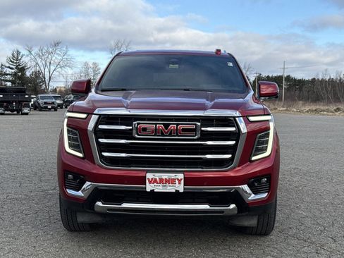 Used 2025 GMC Yukon Elevation w/ Elevation Premium Package image 2