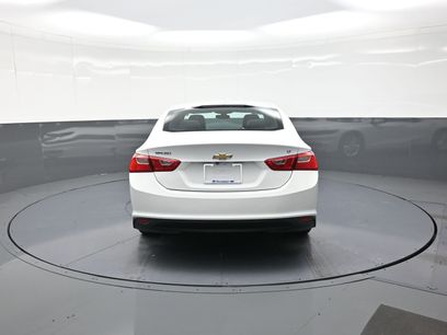 Used 2017 Chevrolet Malibu LT