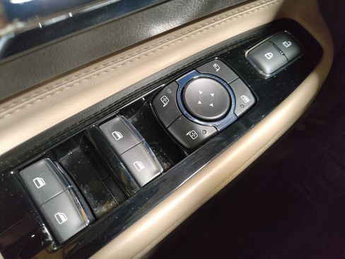 Used 2022 Lincoln Corsair Reserve w/ Elements Package FWD image 27