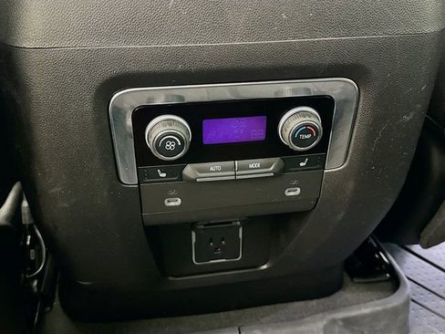 Used 2023 Chevrolet Tahoe High Country image 27