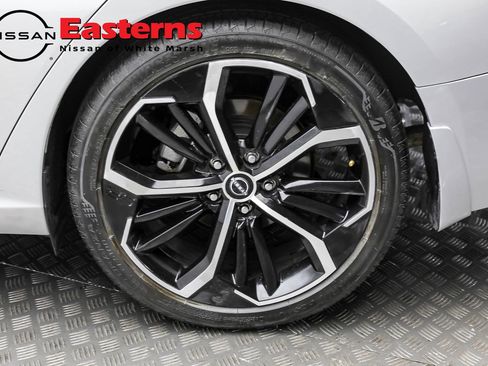 Used 2023 Nissan Altima 2.5 SR FWD image 8