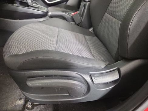 Certified 2025 Kia Soul LX w/ LX Technology Package FWD image 27