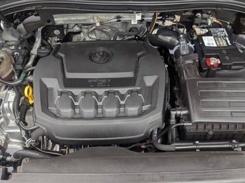 Used 2023 Volkswagen Tiguan SE FWD image 30