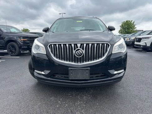 Used 2017 Buick Enclave Leather FWD image 2