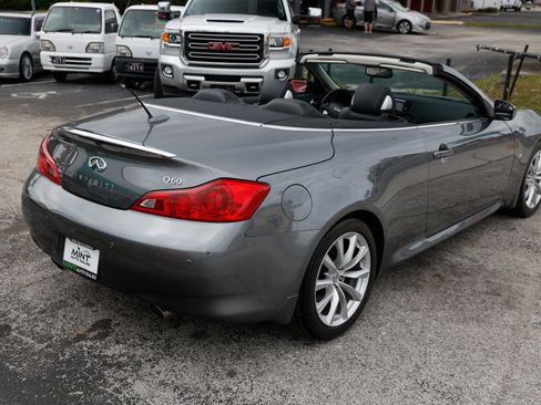 Used 2014 INFINITI Q60 Convertible w/ Premium Package image 16