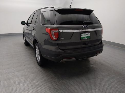 Used 2019 Ford Explorer XLT w/ Equipment Group 201A AWD/4WD image 6