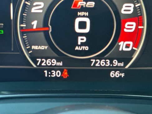 Certified 2023 Audi R8 V10 performance w/ Premium Package RWD image 26