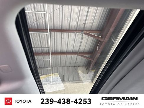 Used 2022 Toyota Highlander XLE image 13