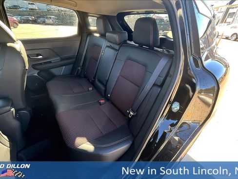 New 2025 Nissan Kicks SR image 10