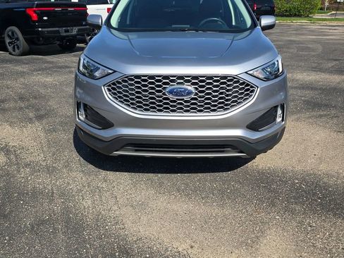 Certified 2024 Ford Edge SEL w/ Convenience Package AWD/4WD image 9