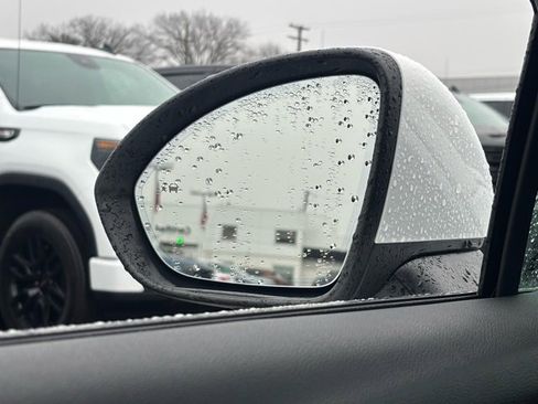 Certified 2023 Buick Envision Essence image 32