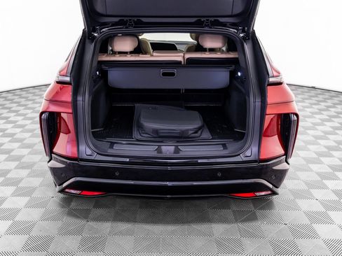 New 2026 Cadillac Lyriq Signature Sport w/ Nappa Leather Package AWD/4WD image 32