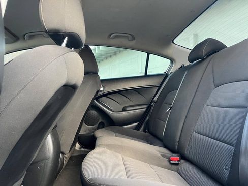 Used 2018 Kia Forte LX FWD image 29