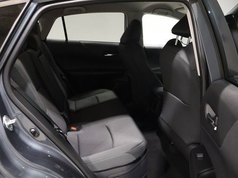 Used 2024 Toyota Venza LE AWD/4WD image 18