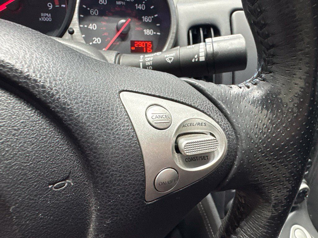 Used 2016 Nissan 370Z Coupe RWD image 12