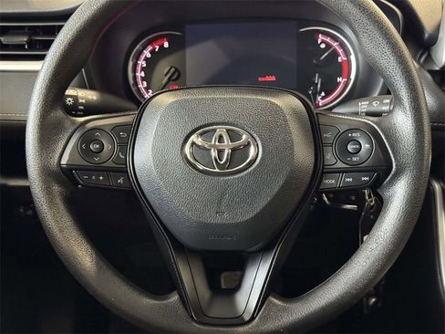 Used 2023 Toyota RAV4 LE image 21