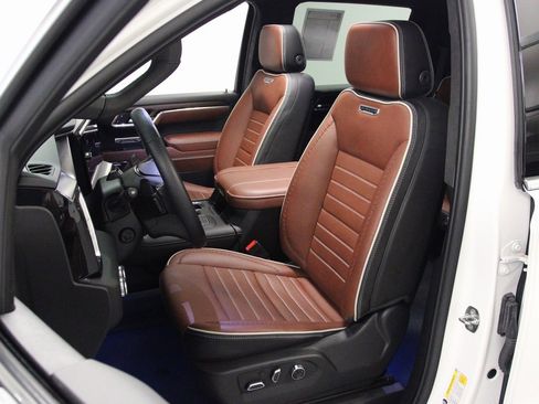 Used 2024 GMC Sierra 1500 Denali Ultimate image 21