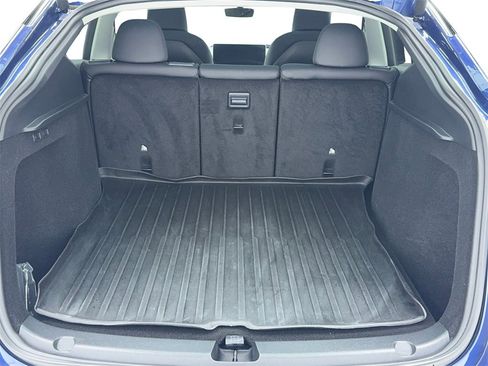 Used 2023 Tesla Model Y 2WD image 12