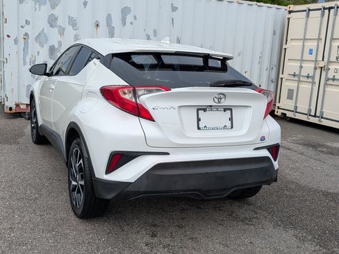 Used 2018 Toyota C-HR XLE FWD image 7