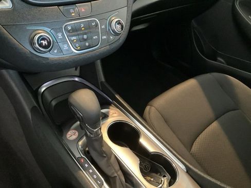 Used 2024 Chevrolet Malibu LT image 11