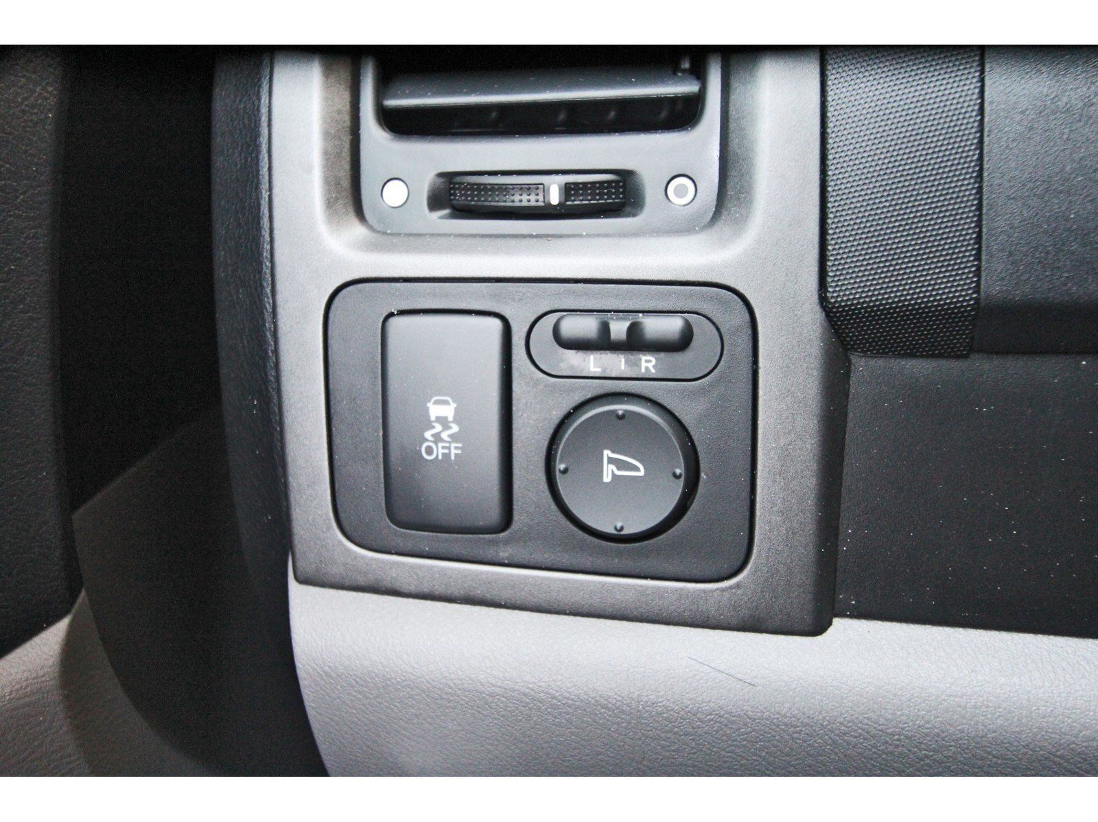 Used 2011 Honda CR-V LX image 21