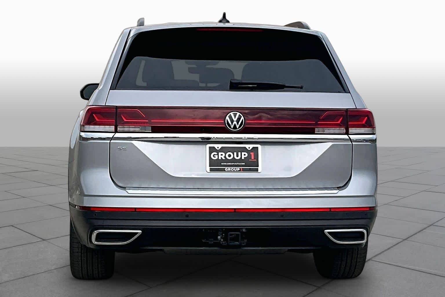 New 2026 Volkswagen Atlas SE FWD image 4