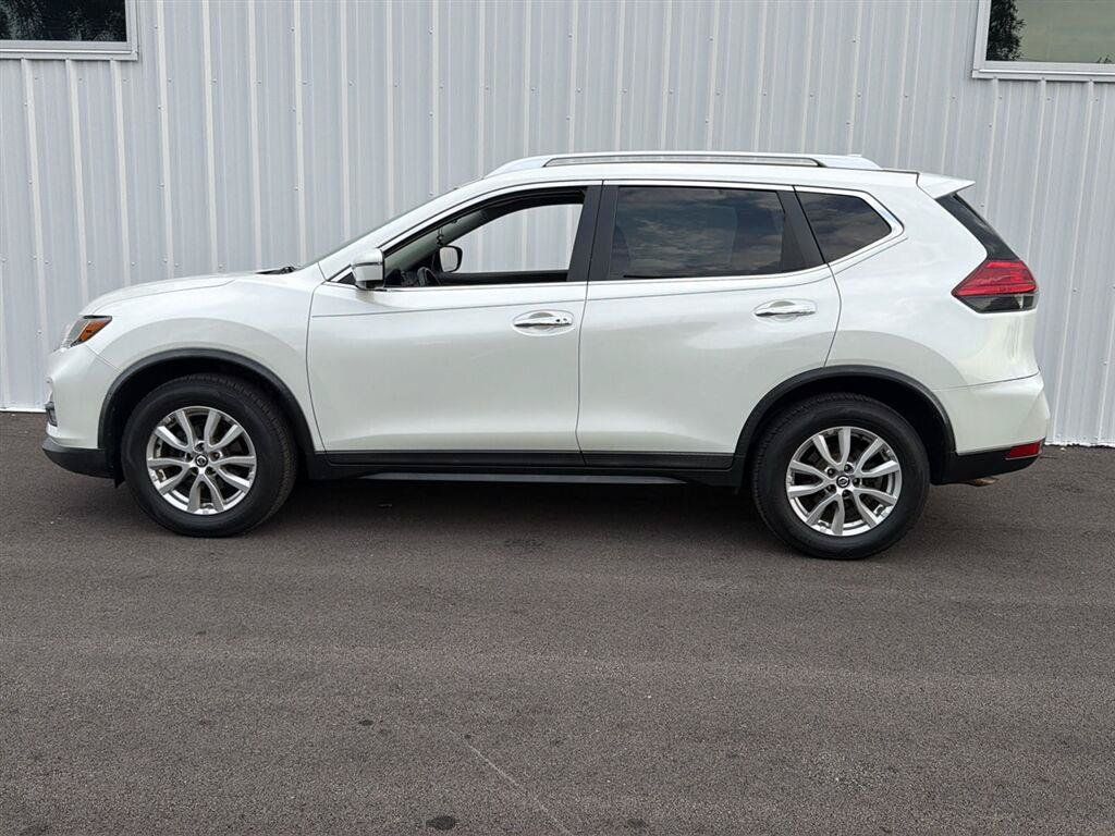 Used 2017 Nissan Rogue SV w/ SV Premium Package AWD/4WD image 7