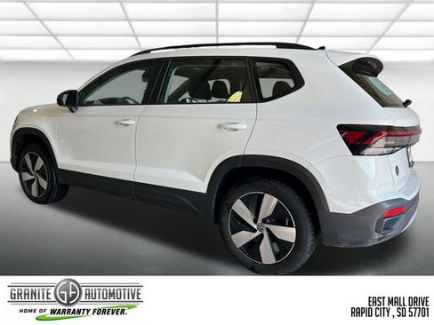 Used 2025 Volkswagen Taos S AWD/4WD image 4